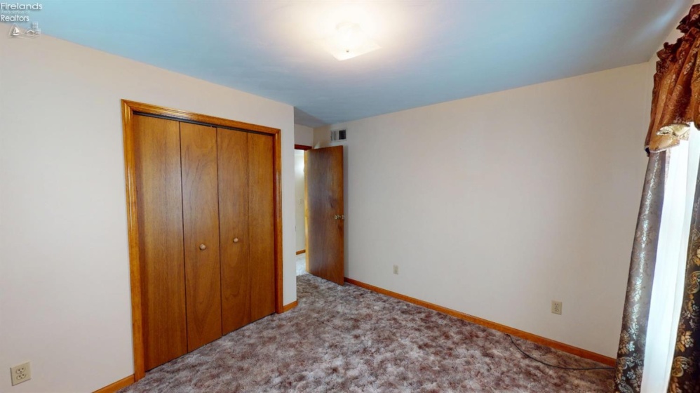 130 Vine Street, Clyde, 43410, 3 Bedrooms Bedrooms, ,1 BathroomBathrooms,Residential,For Sale,Vine,20261459