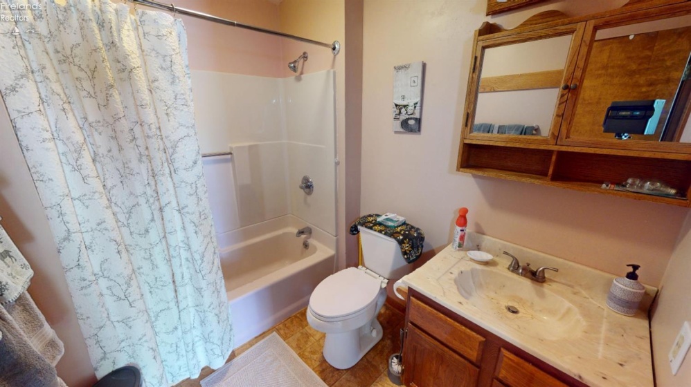 130 Vine Street, Clyde, 43410, 3 Bedrooms Bedrooms, ,1 BathroomBathrooms,Residential,For Sale,Vine,20261459