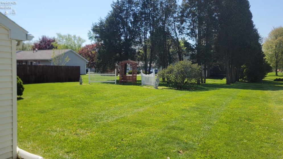 130 Vine Street, Clyde, 43410, 3 Bedrooms Bedrooms, ,1 BathroomBathrooms,Residential,For Sale,Vine,20261459