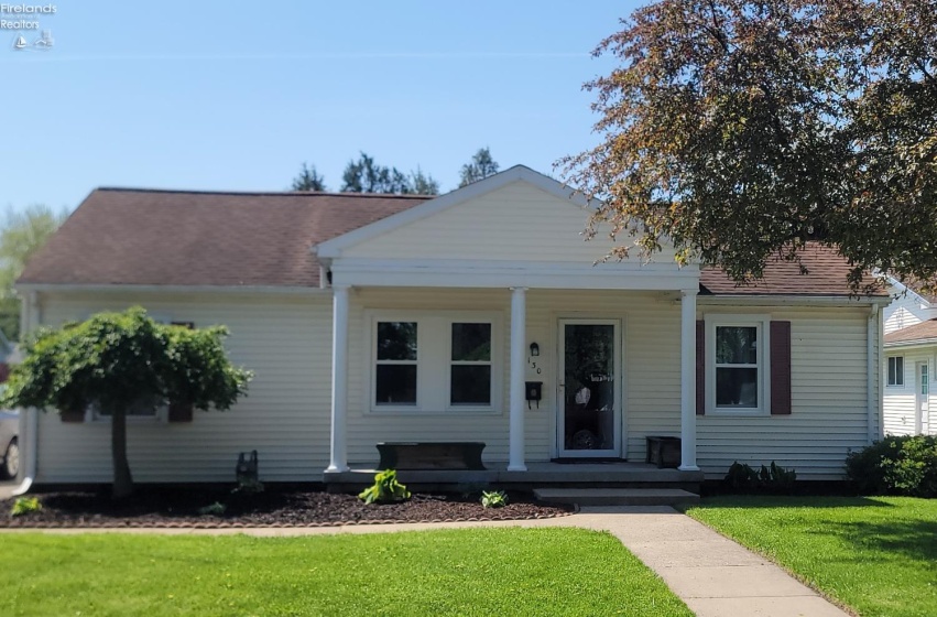 130 Vine Street, Clyde, 43410, 3 Bedrooms Bedrooms, ,1 BathroomBathrooms,Residential,For Sale,Vine,20261459