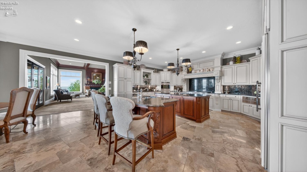 13717 Lake, Vermilion, 44089, 5 Bedrooms Bedrooms, ,9 BathroomsBathrooms,Residential,For Sale,Lake,20261489