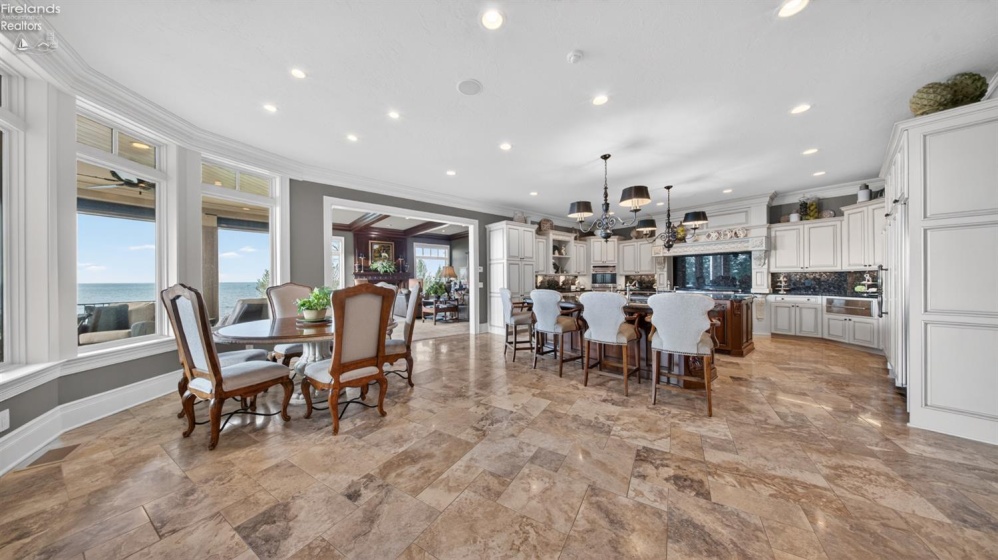 13717 Lake, Vermilion, 44089, 5 Bedrooms Bedrooms, ,9 BathroomsBathrooms,Residential,For Sale,Lake,20261489