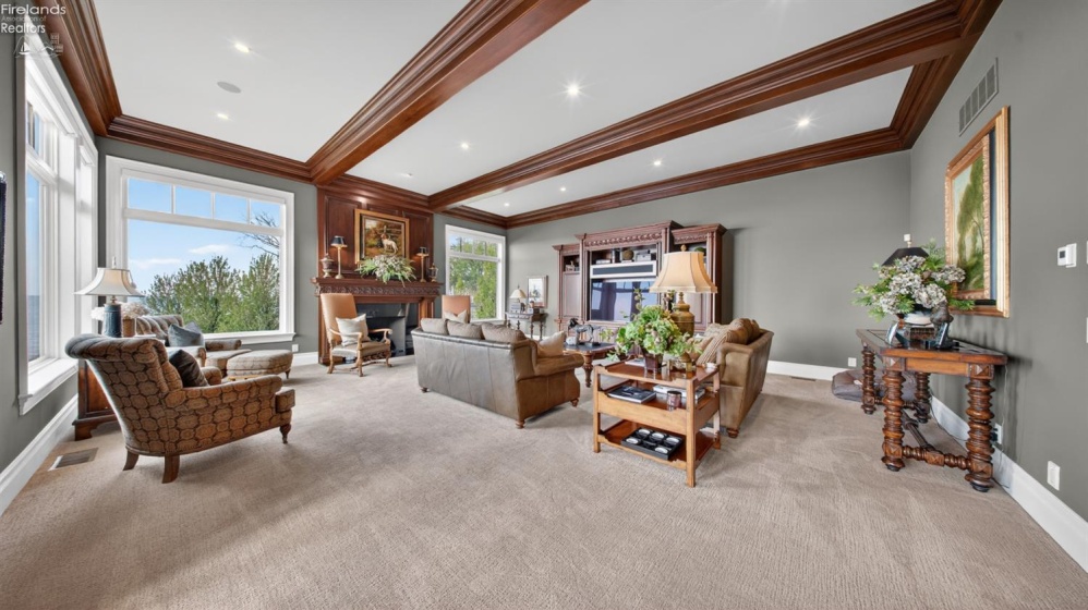 13717 Lake, Vermilion, 44089, 5 Bedrooms Bedrooms, ,9 BathroomsBathrooms,Residential,For Sale,Lake,20261489