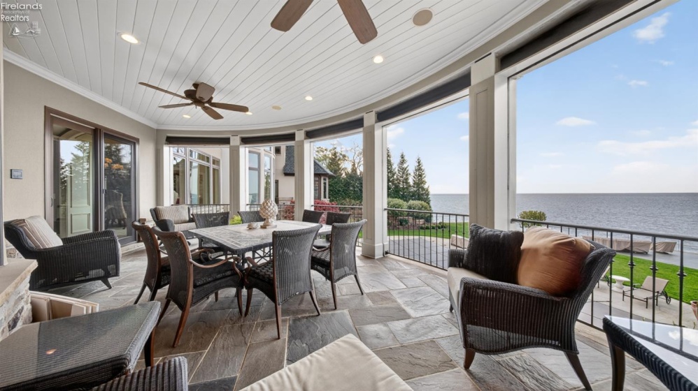 13717 Lake, Vermilion, 44089, 5 Bedrooms Bedrooms, ,9 BathroomsBathrooms,Residential,For Sale,Lake,20261489