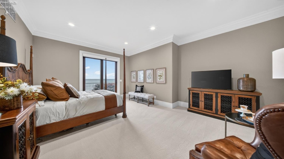 13717 Lake, Vermilion, 44089, 5 Bedrooms Bedrooms, ,9 BathroomsBathrooms,Residential,For Sale,Lake,20261489