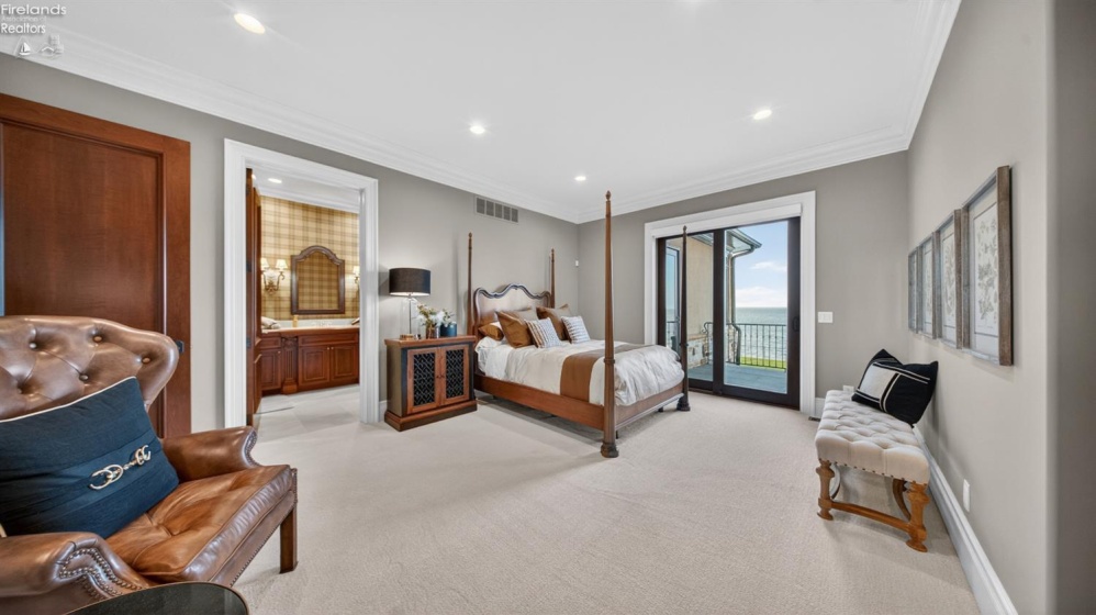 13717 Lake, Vermilion, 44089, 5 Bedrooms Bedrooms, ,9 BathroomsBathrooms,Residential,For Sale,Lake,20261489