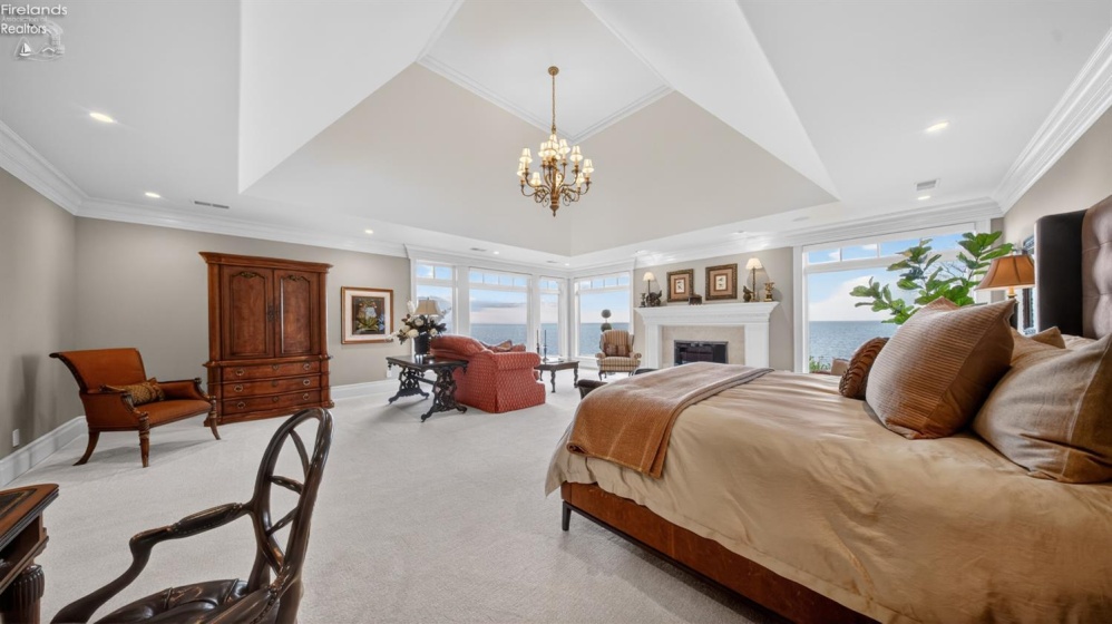 13717 Lake, Vermilion, 44089, 5 Bedrooms Bedrooms, ,9 BathroomsBathrooms,Residential,For Sale,Lake,20261489