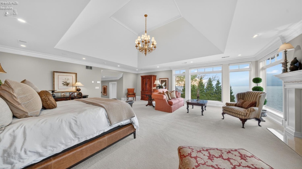 13717 Lake, Vermilion, 44089, 5 Bedrooms Bedrooms, ,9 BathroomsBathrooms,Residential,For Sale,Lake,20261489