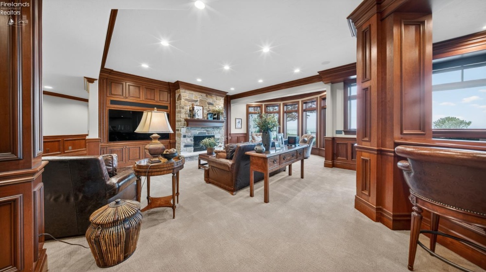 13717 Lake, Vermilion, 44089, 5 Bedrooms Bedrooms, ,9 BathroomsBathrooms,Residential,For Sale,Lake,20261489