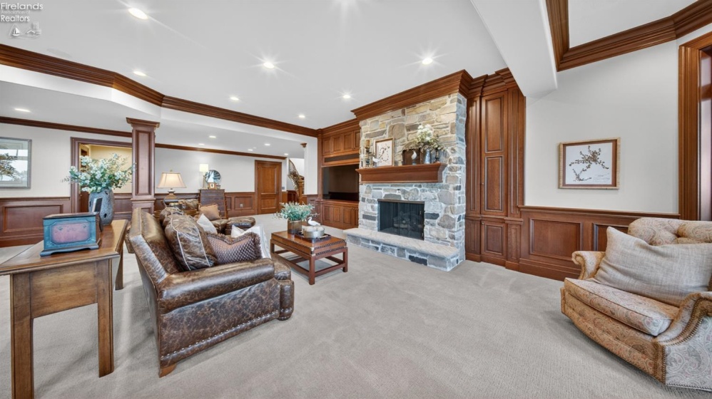 13717 Lake, Vermilion, 44089, 5 Bedrooms Bedrooms, ,9 BathroomsBathrooms,Residential,For Sale,Lake,20261489