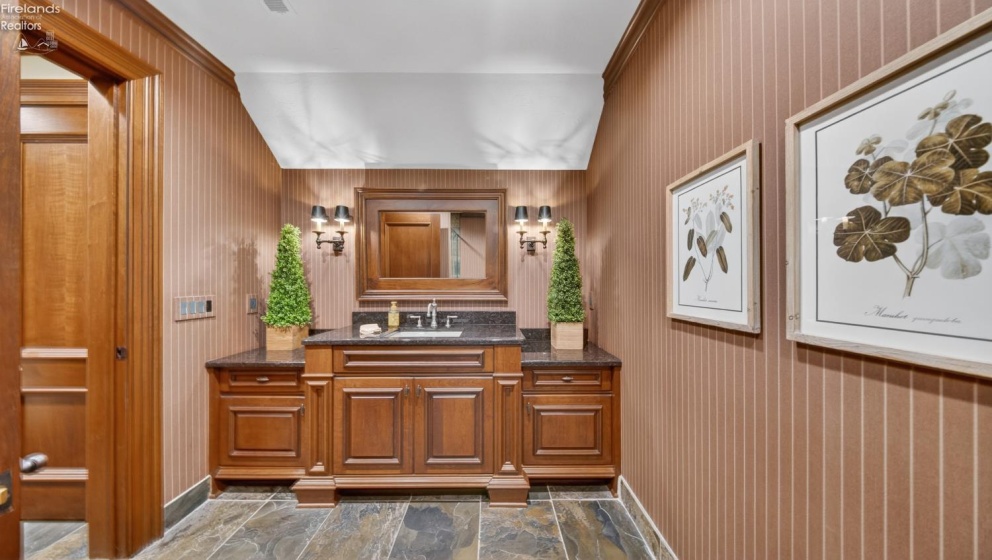 13717 Lake, Vermilion, 44089, 5 Bedrooms Bedrooms, ,9 BathroomsBathrooms,Residential,For Sale,Lake,20261489