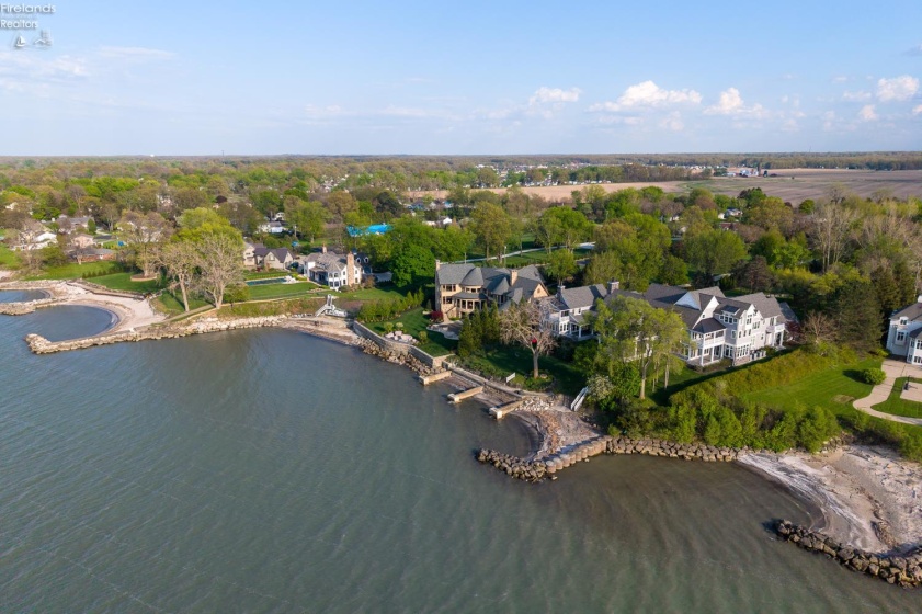 13717 Lake, Vermilion, 44089, 5 Bedrooms Bedrooms, ,9 BathroomsBathrooms,Residential,For Sale,Lake,20261489