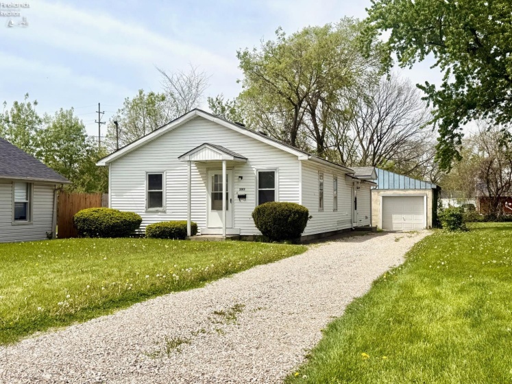 2017 Carr, Sandusky, 44870, 3 Bedrooms Bedrooms, ,1 BathroomBathrooms,Residential,For Sale,Carr,20261491