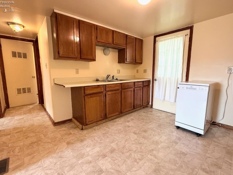 2017 Carr, Sandusky, 44870, 3 Bedrooms Bedrooms, ,1 BathroomBathrooms,Residential,For Sale,Carr,20261491