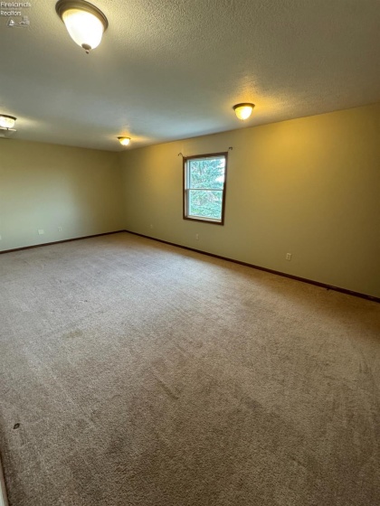 3320 Hayes Avenue, Sandusky, 44870, 4 Bedrooms Bedrooms, ,3 BathroomsBathrooms,Residential For Lease,For Lease,Hayes,20261411