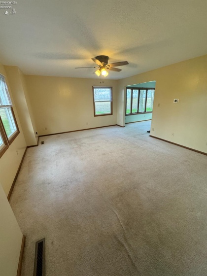 3320 Hayes Avenue, Sandusky, 44870, 4 Bedrooms Bedrooms, ,3 BathroomsBathrooms,Residential For Lease,For Lease,Hayes,20261411