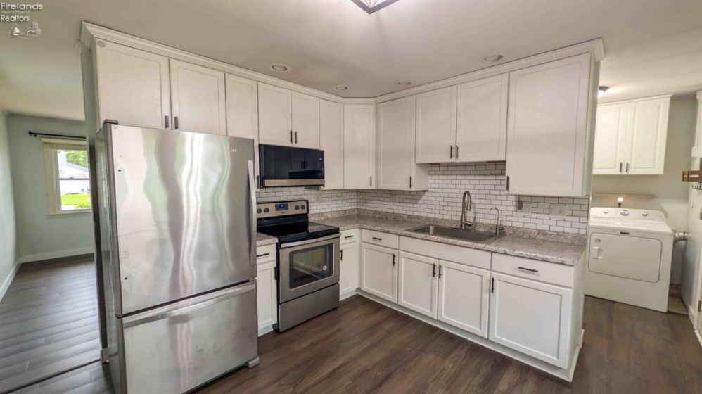 3816 Hoffman Drive, Sandusky, 44870, 3 Bedrooms Bedrooms, ,1 BathroomBathrooms,Residential,For Sale,Hoffman,20261472