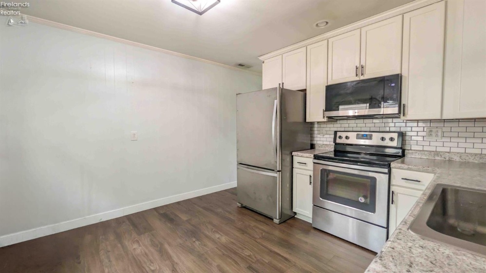 3816 Hoffman Drive, Sandusky, 44870, 3 Bedrooms Bedrooms, ,1 BathroomBathrooms,Residential,For Sale,Hoffman,20261472