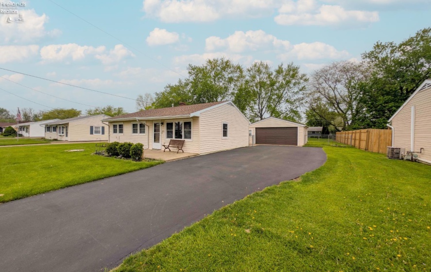 3816 Hoffman Drive, Sandusky, 44870, 3 Bedrooms Bedrooms, ,1 BathroomBathrooms,Residential,For Sale,Hoffman,20261472