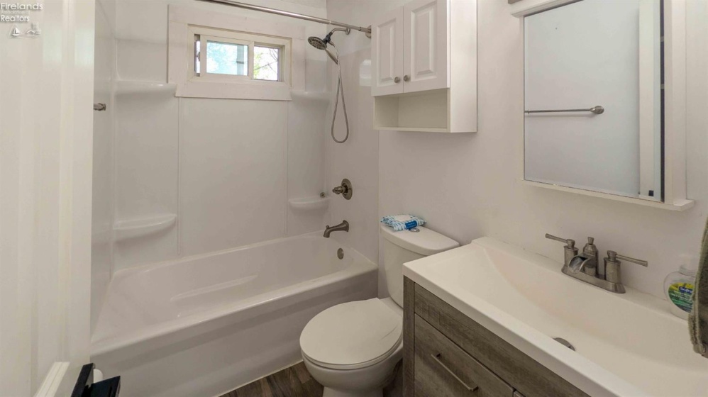 3816 Hoffman Drive, Sandusky, 44870, 3 Bedrooms Bedrooms, ,1 BathroomBathrooms,Residential,For Sale,Hoffman,20261472