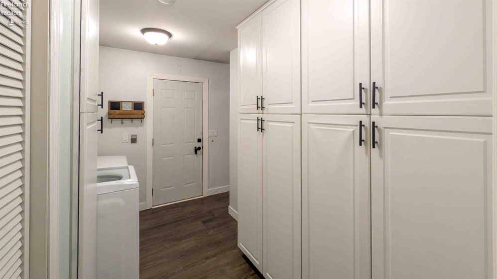 3816 Hoffman Drive, Sandusky, 44870, 3 Bedrooms Bedrooms, ,1 BathroomBathrooms,Residential,For Sale,Hoffman,20261472