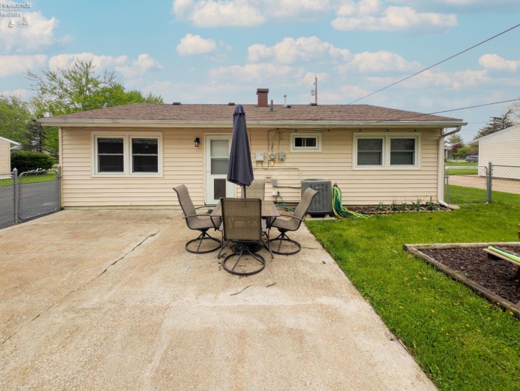 3816 Hoffman Drive, Sandusky, 44870, 3 Bedrooms Bedrooms, ,1 BathroomBathrooms,Residential,For Sale,Hoffman,20261472