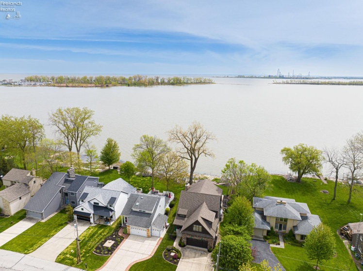 3205 Confederate Drive, Marblehead, 43440, 3 Bedrooms Bedrooms, ,3 BathroomsBathrooms,Residential,For Sale,Confederate,20261511