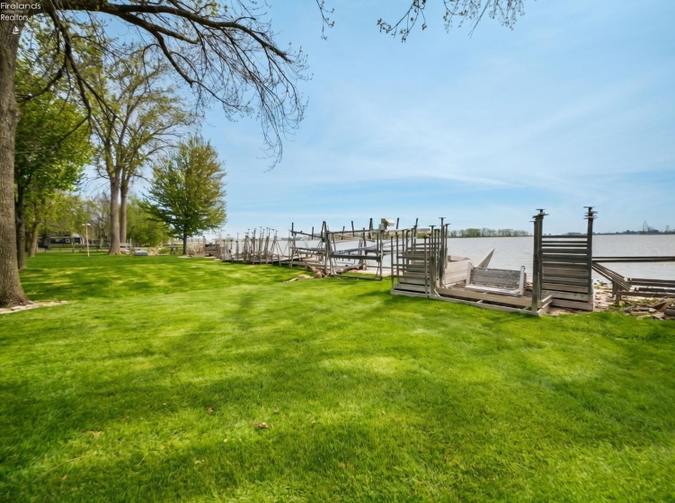 3205 Confederate Drive, Marblehead, 43440, 3 Bedrooms Bedrooms, ,3 BathroomsBathrooms,Residential,For Sale,Confederate,20261511