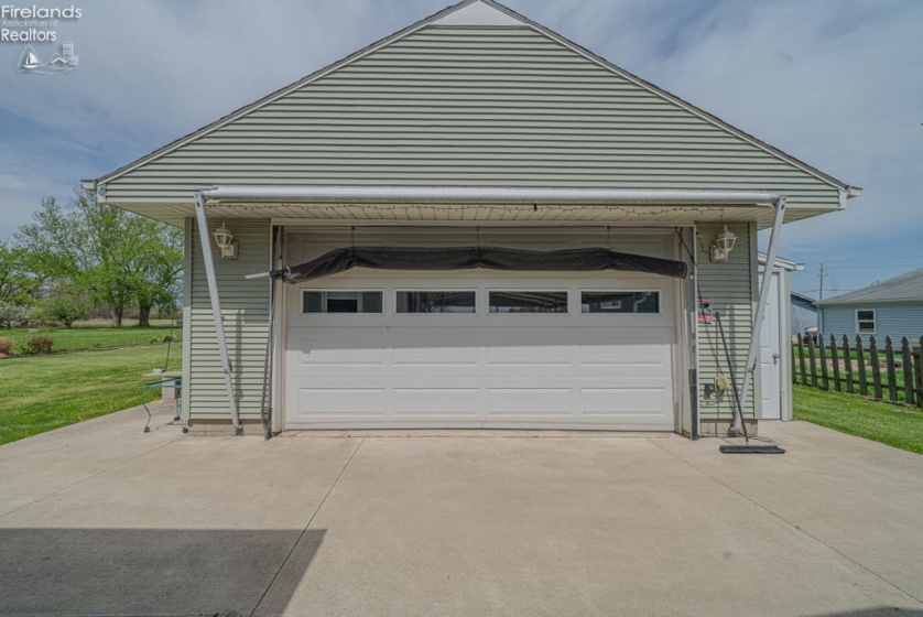 4551 Harbor Road, Port Clinton, 43452, 2 Bedrooms Bedrooms, ,1 BathroomBathrooms,Residential,For Sale,Harbor,20261406