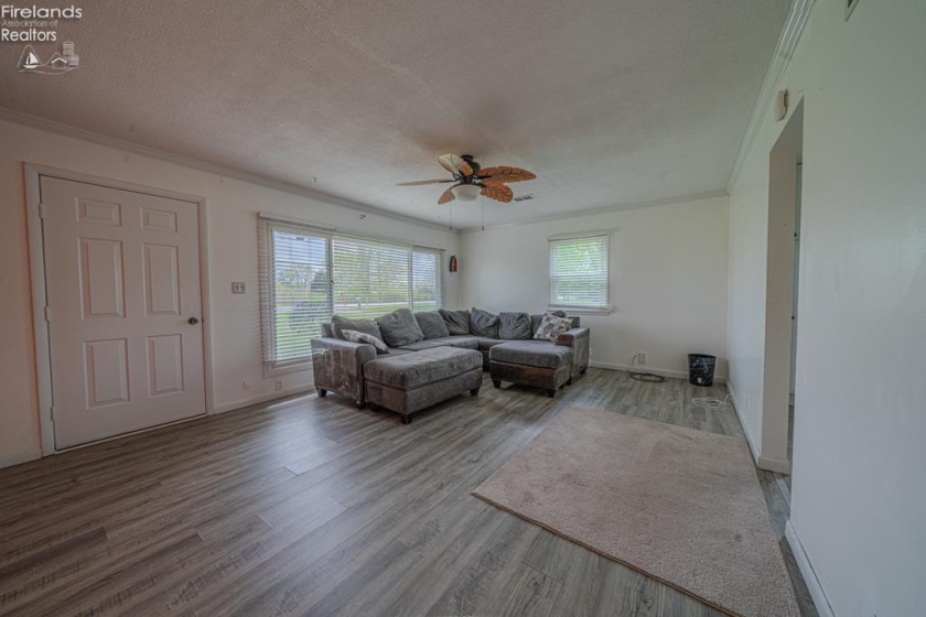 4551 Harbor Road, Port Clinton, 43452, 2 Bedrooms Bedrooms, ,1 BathroomBathrooms,Residential,For Sale,Harbor,20261406