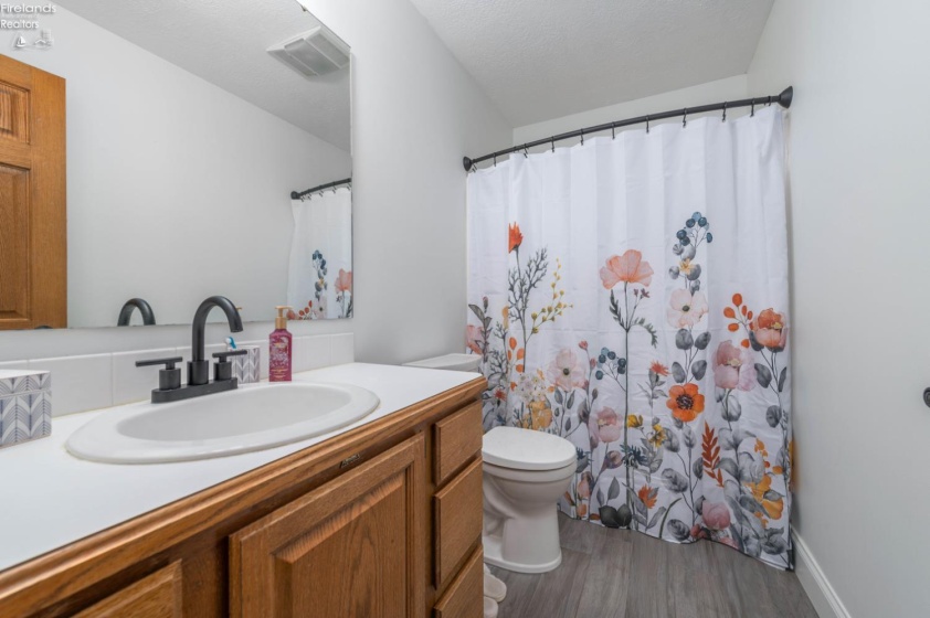 4143 Firestone Ln, Vermilion, 44089, 4 Bedrooms Bedrooms, ,3 BathroomsBathrooms,Residential,For Sale,Firestone Ln,20261526