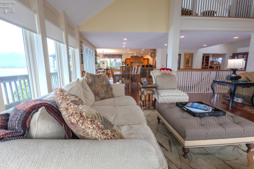 174 Sunset Drive, Sandusky, 44870, 4 Bedrooms Bedrooms, ,4 BathroomsBathrooms,Residential,For Sale,Sunset,20261369