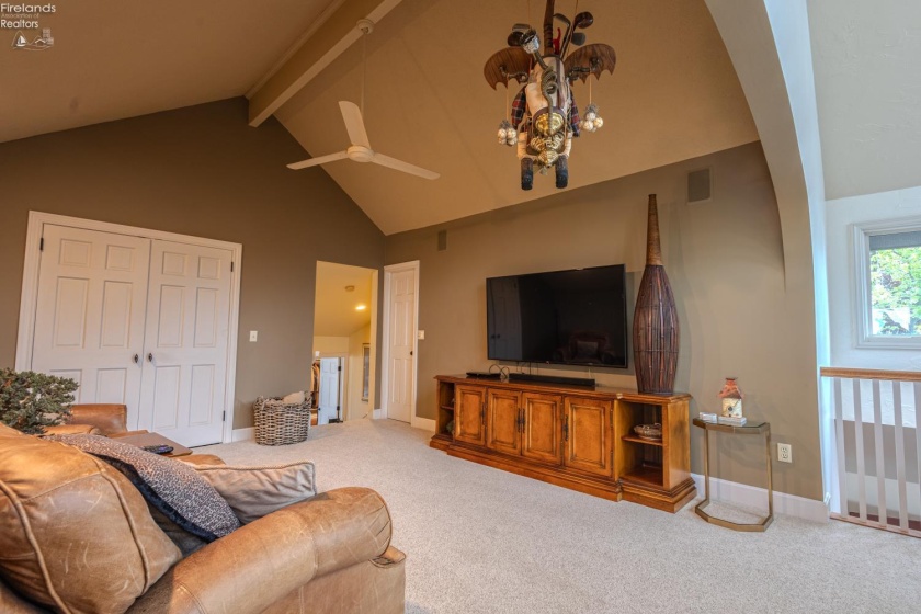 174 Sunset Drive, Sandusky, 44870, 4 Bedrooms Bedrooms, ,4 BathroomsBathrooms,Residential,For Sale,Sunset,20261369