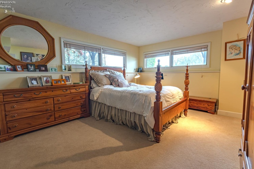174 Sunset Drive, Sandusky, 44870, 4 Bedrooms Bedrooms, ,4 BathroomsBathrooms,Residential,For Sale,Sunset,20261369