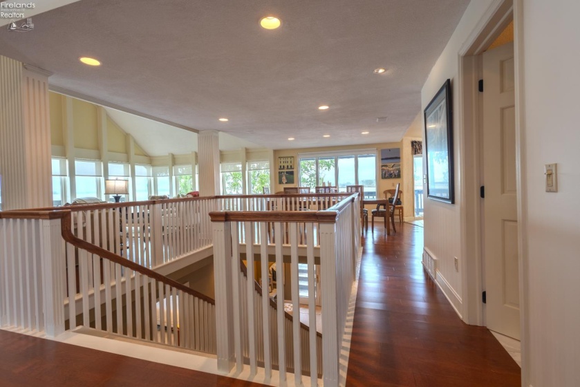 174 Sunset Drive, Sandusky, 44870, 4 Bedrooms Bedrooms, ,4 BathroomsBathrooms,Residential,For Sale,Sunset,20261369