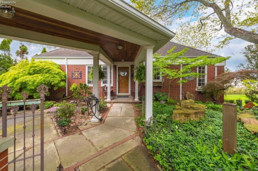 5918 Liberty Ave, Vermilion, 44089, 2 Bedrooms Bedrooms, ,2 BathroomsBathrooms,Residential,For Sale,Liberty Ave,20261529