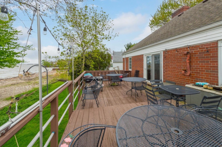 5918 Liberty Ave, Vermilion, 44089, 2 Bedrooms Bedrooms, ,2 BathroomsBathrooms,Residential,For Sale,Liberty Ave,20261529