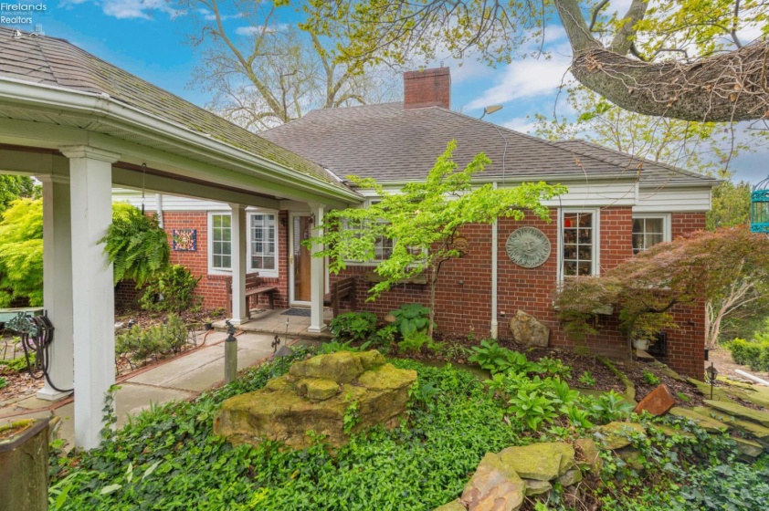 5918 Liberty Ave, Vermilion, 44089, 2 Bedrooms Bedrooms, ,2 BathroomsBathrooms,Residential,For Sale,Liberty Ave,20261529