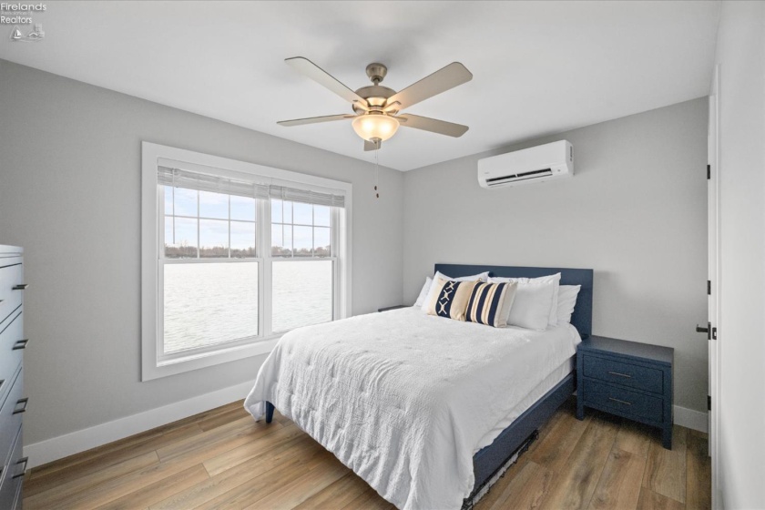 545 Lakeshore Drive, Port Clinton, 43452, 3 Bedrooms Bedrooms, ,2 BathroomsBathrooms,Residential,For Sale,Lakeshore,20261552