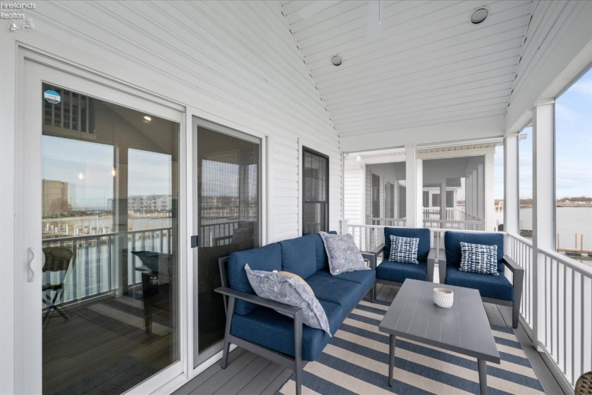545 Lakeshore Drive, Port Clinton, 43452, 3 Bedrooms Bedrooms, ,2 BathroomsBathrooms,Residential,For Sale,Lakeshore,20261552
