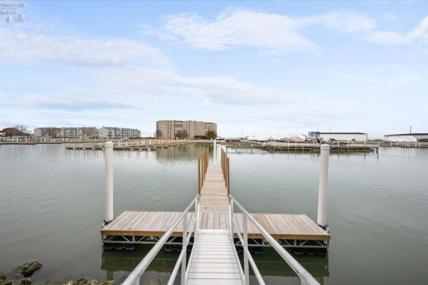 545 Lakeshore Drive, Port Clinton, 43452, 3 Bedrooms Bedrooms, ,2 BathroomsBathrooms,Residential,For Sale,Lakeshore,20261552