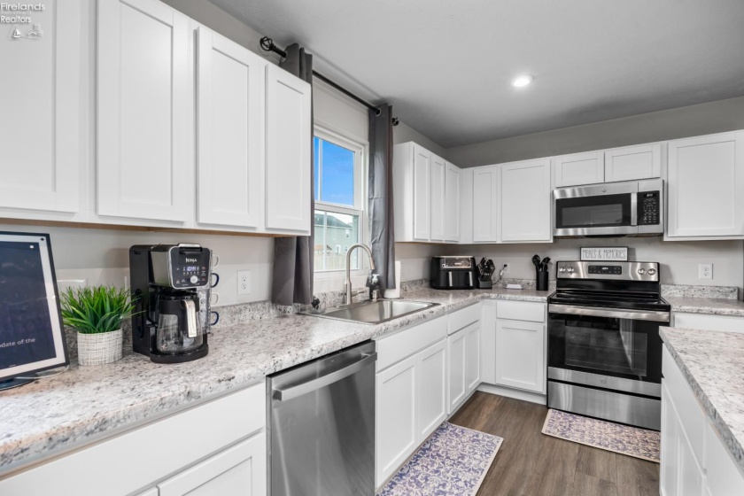 4741 Olivia Way, Lorain, 44053, 4 Bedrooms Bedrooms, ,3 BathroomsBathrooms,Residential,For Sale,Olivia Way,20261543