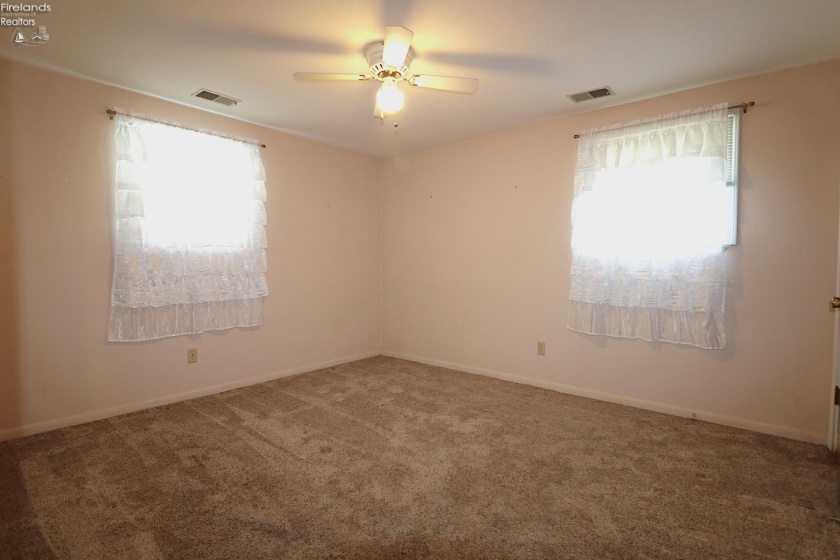 28 Valley Park Drive, Norwalk, 44857, 3 Bedrooms Bedrooms, ,1 BathroomBathrooms,Residential,For Sale,Valley Park,20261536