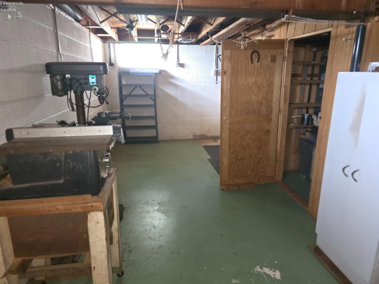 1212 Perkins Avenue, Sandusky, 44870, 2 Bedrooms Bedrooms, ,2 BathroomsBathrooms,Residential,For Sale,Perkins,20261499
