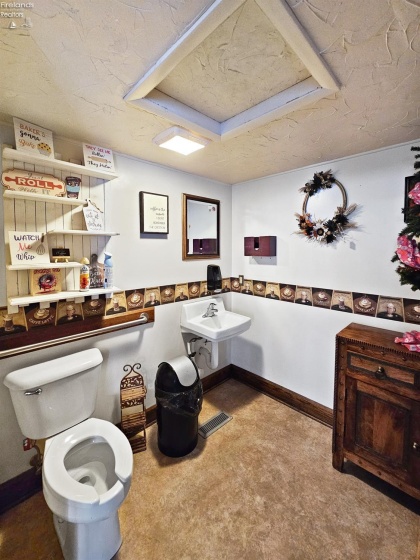 114 N. Sandusky St., Bellevue, 44811, ,Commercial,For Sale,N. Sandusky St.,20261549
