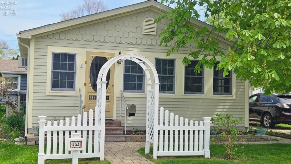 453 Lynn Avenue, Lakeside, 43440, 2 Bedrooms Bedrooms, ,1 BathroomBathrooms,Residential,For Sale,Lynn,20261502
