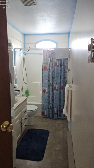 453 Lynn Avenue, Lakeside, 43440, 2 Bedrooms Bedrooms, ,1 BathroomBathrooms,Residential,For Sale,Lynn,20261502