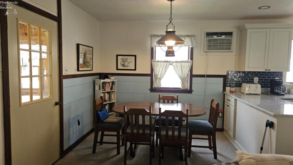 453 Lynn Avenue, Lakeside, 43440, 2 Bedrooms Bedrooms, ,1 BathroomBathrooms,Residential,For Sale,Lynn,20261502