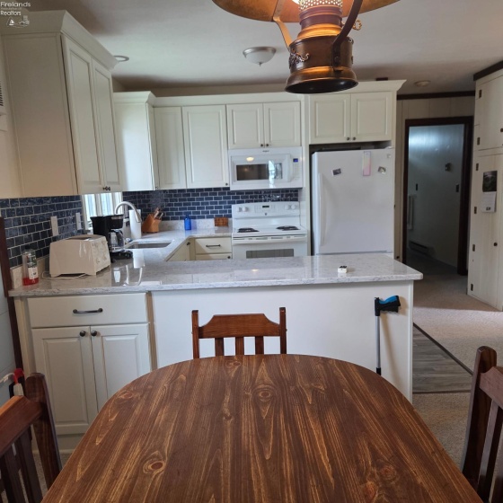 453 Lynn Avenue, Lakeside, 43440, 2 Bedrooms Bedrooms, ,1 BathroomBathrooms,Residential,For Sale,Lynn,20261502