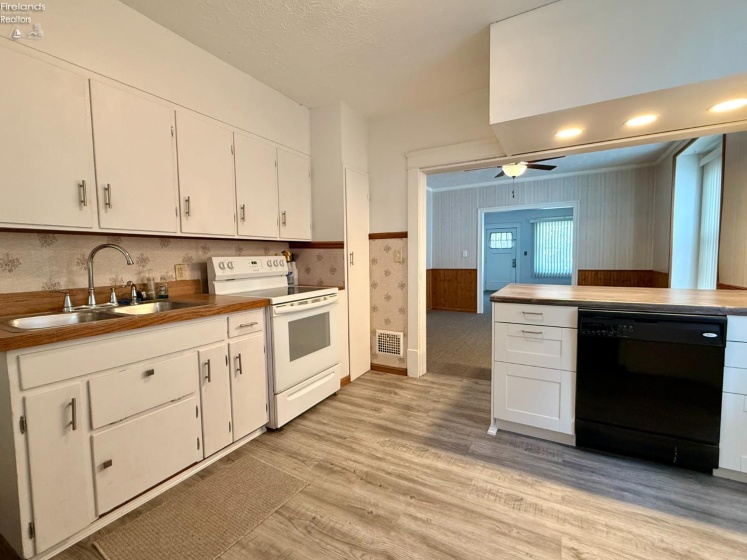 1214 Osborne, Sandusky, 44870, 3 Bedrooms Bedrooms, ,1 BathroomBathrooms,Residential,For Sale,Osborne,20261566
